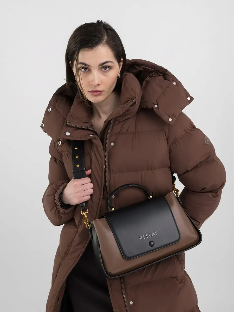 FW3693