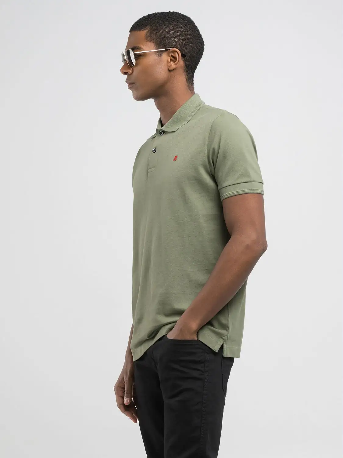 M6898A.000.2269G.438